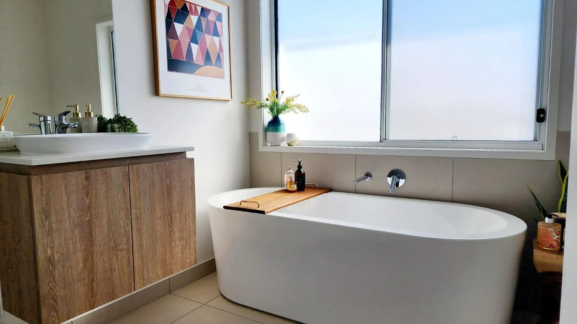 Modern Luxe Retreat Brisbane Apartment Doolandella