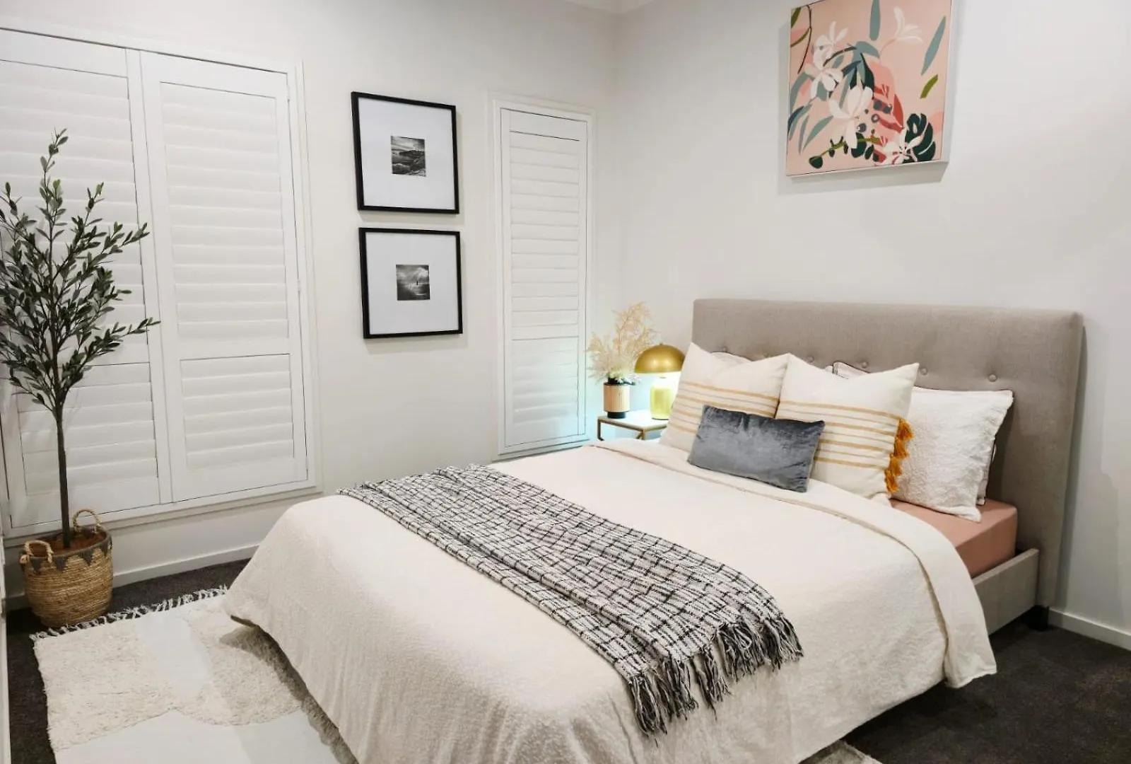 Homestay Modern Luxe Retreat Brisbane Apartment Doolandella Australia