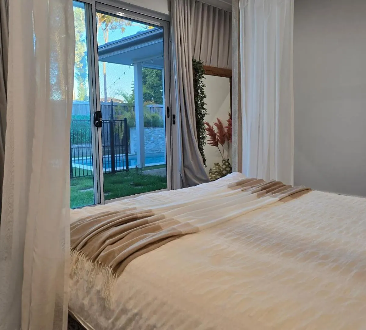 Homestay szállás Modern Luxe Retreat Brisbane Apartman Doolandella Ausztrália